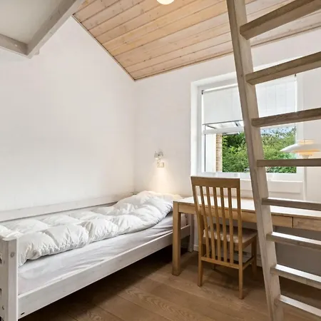 Agneta - 150m From The Sea By Interhome